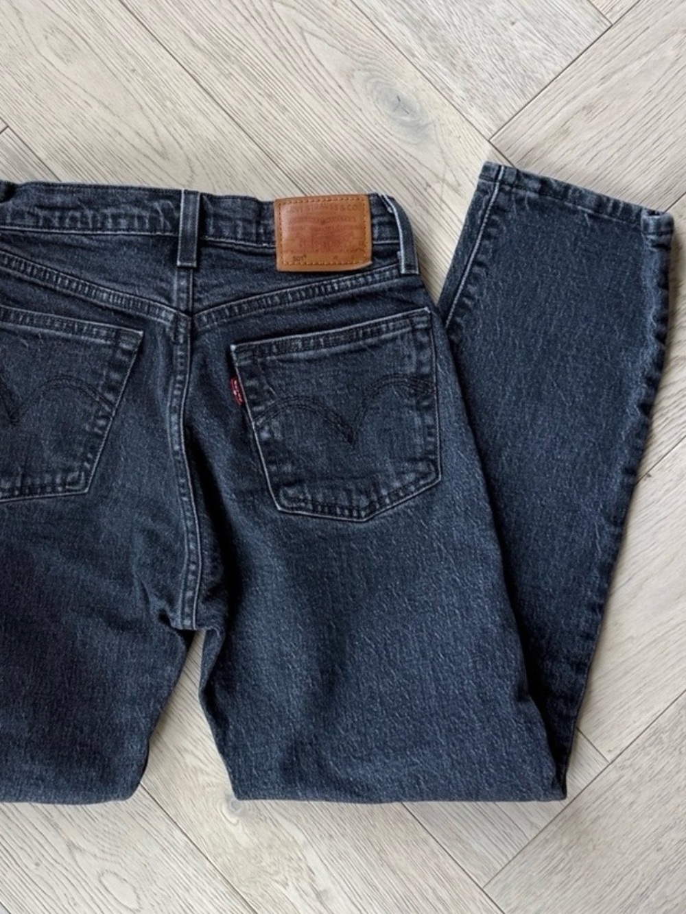 Levi's Women's Straight Leg 501 Black Denim Jeans size 23